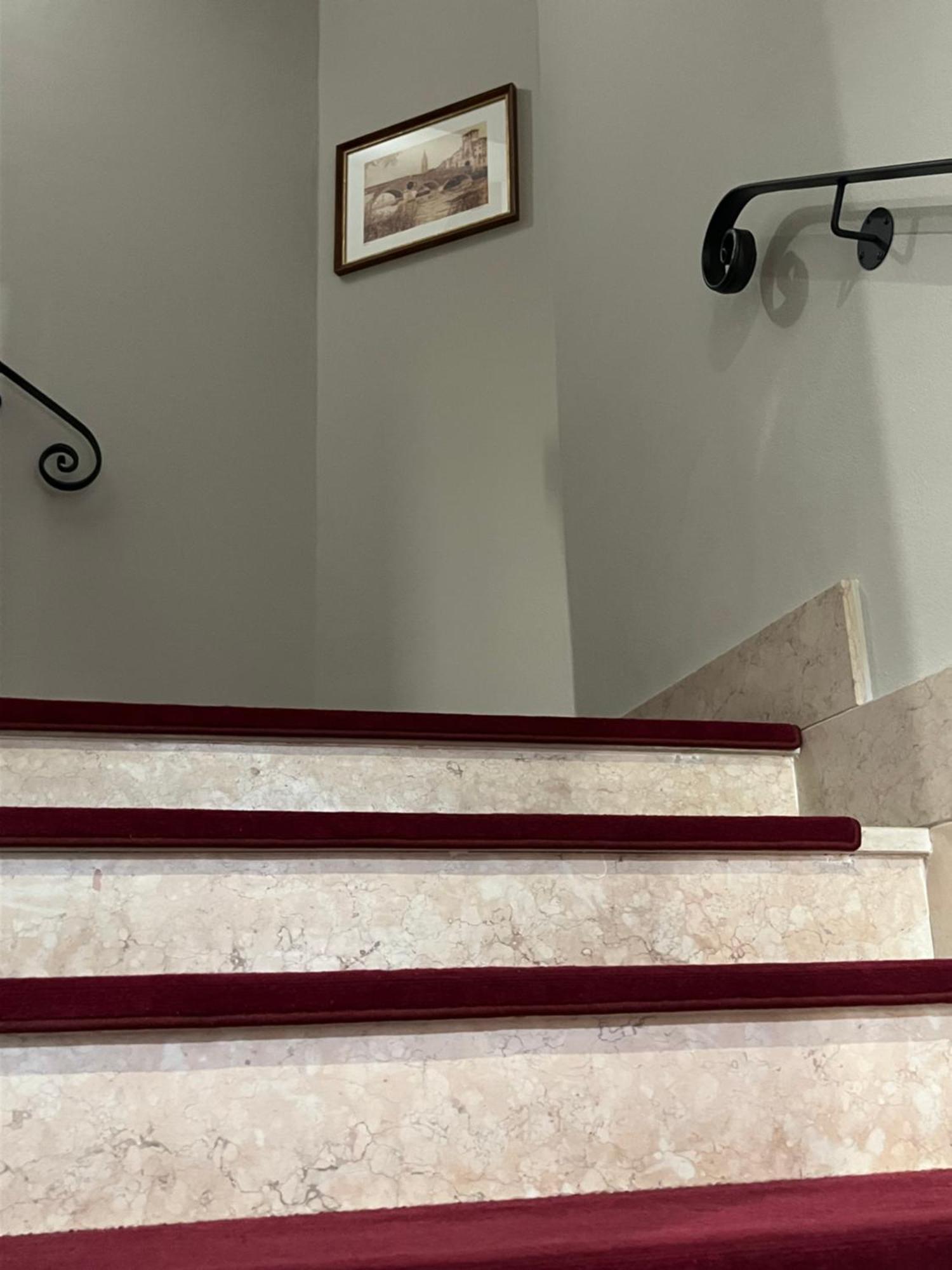 Residenza Catullo Hotel Verona Ngoại thất bức ảnh